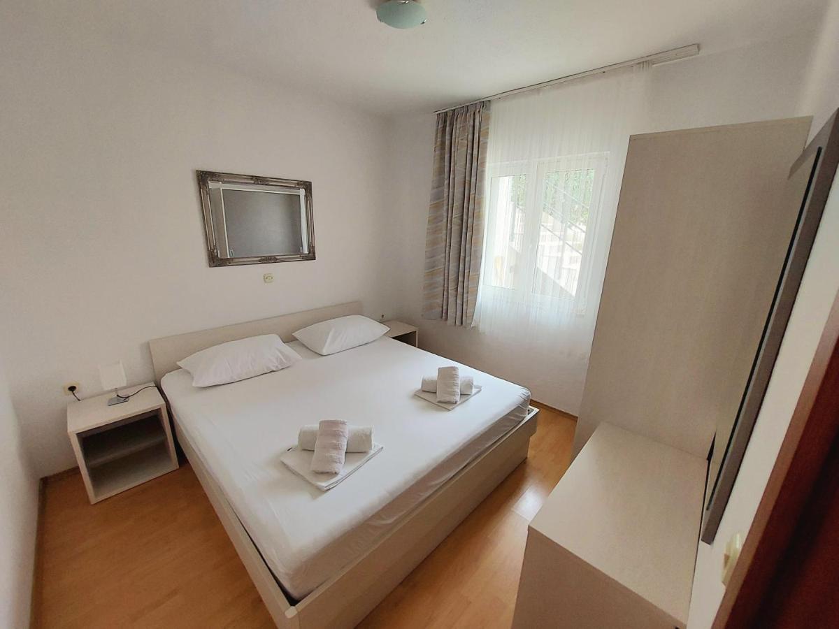 Apartment With Private Pool "Patricia" Makarska Zewnętrze zdjęcie